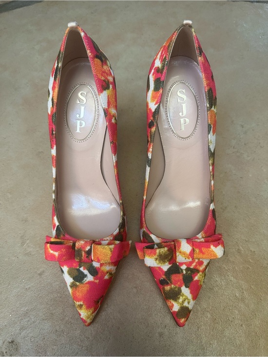 SJP by Sarah Jessica Parker Shoes - SJP by Sarah Jessica Parker Floral Pointed-Toe Bow Pumps - Pink Orange Multi